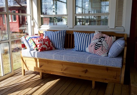 Nyrenoverad kökssoffa